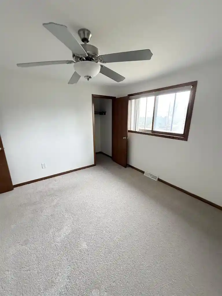 Homes for sale in Oshkosh, WI | 2519 Fond Du Lac Road Road, Oshkosh, WI 54902 | MLS# 50323356