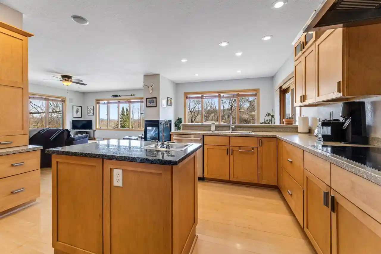 4th image of 76 Rodeo Dr Dr, Winona, MN 55987 | MLS# 1957009