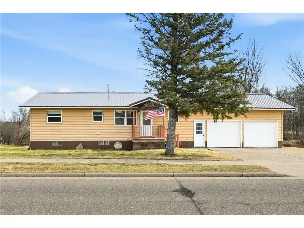 1st image of 901 Wisconsin Avenue Avenue, Rice Lake, WI 54868 | MLS# 7052092