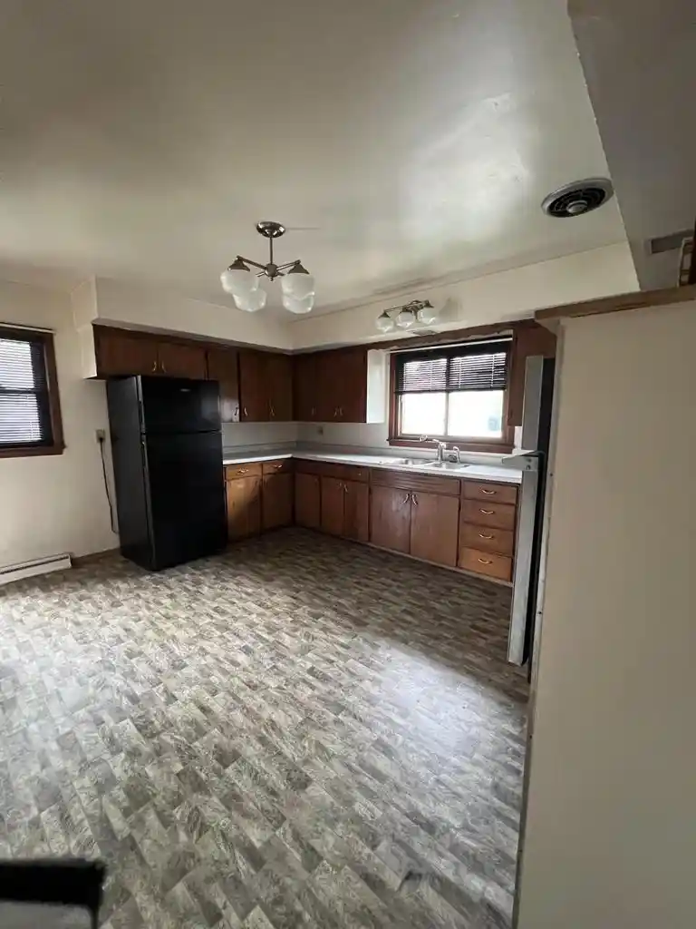 4th image of 1854 Jupiter Avenue Avenue, Racine, WI 53404 | MLS# 1957147