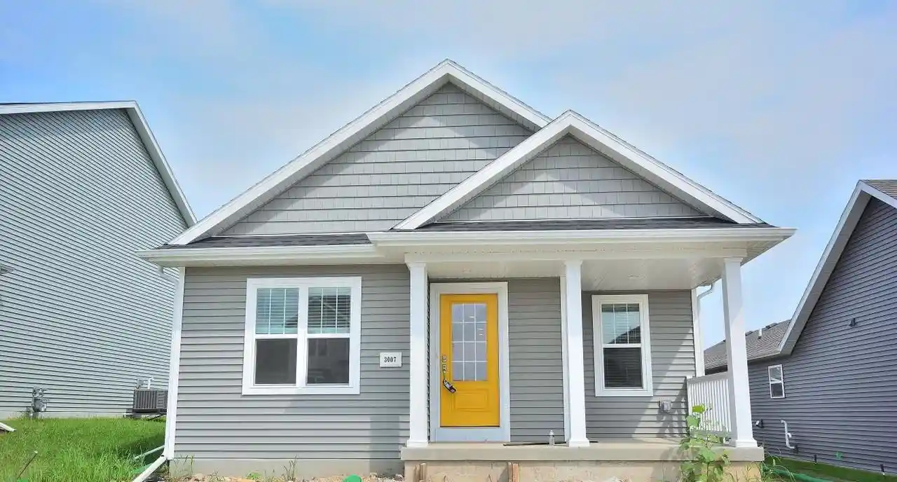 Single family home for sale at 3007 Cranberry Circle Circle, Waukesha, WI 53188 | MLS# 1957317