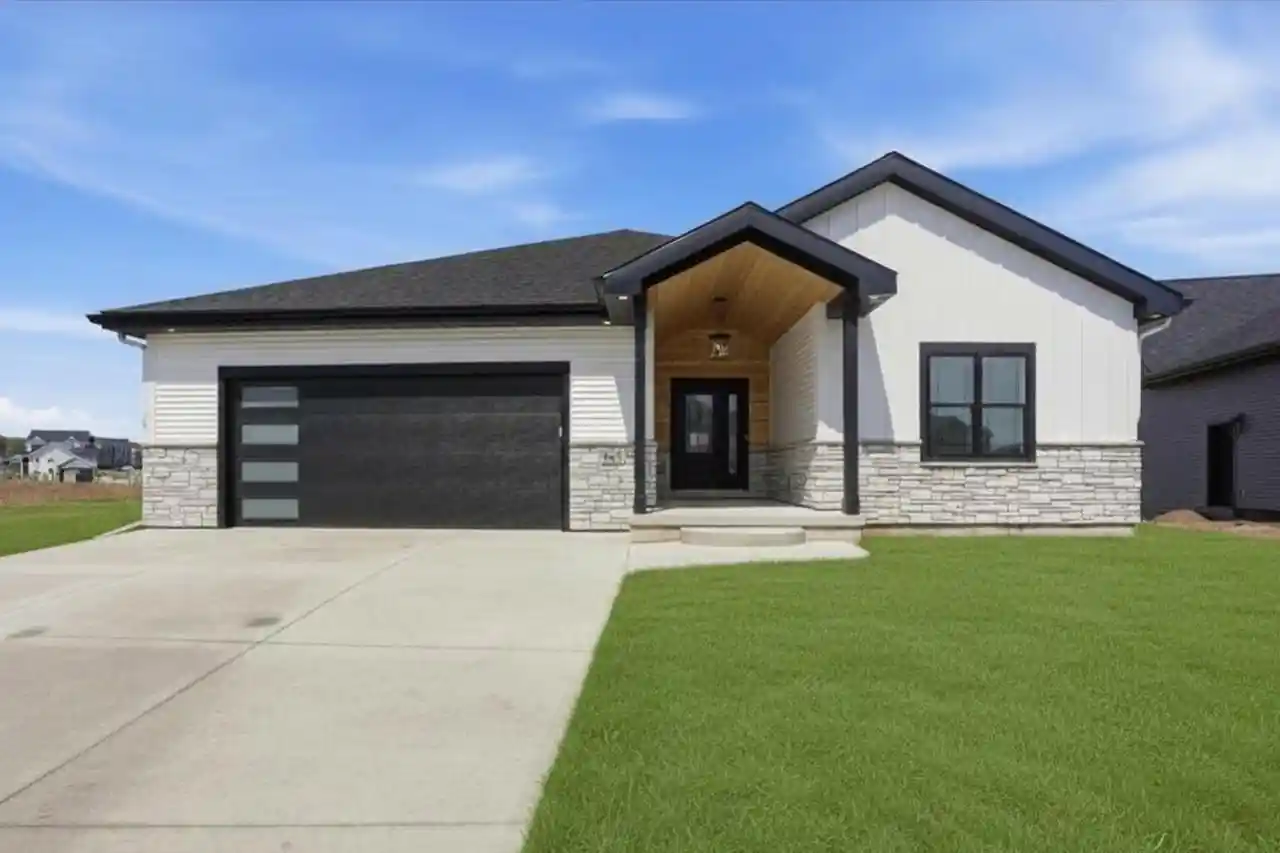 Homes for sale in Verona, WI | 567 Morning Cove Circle Circle, Verona, WI 53593 | MLS# 2020434