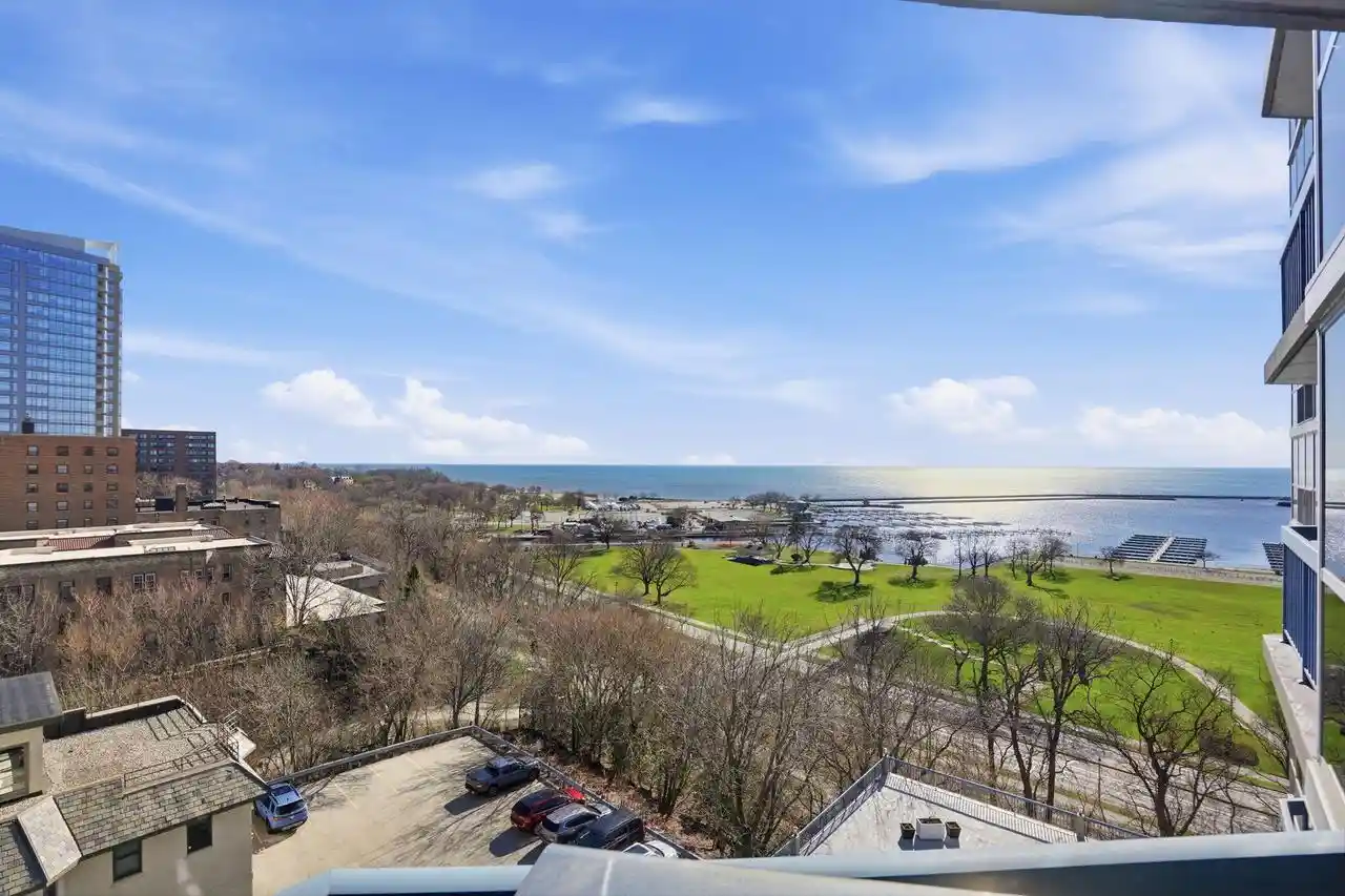Homes for sale in Milwaukee, WI | 1660 N Prospect Ave Ave, Milwaukee, WI 53202