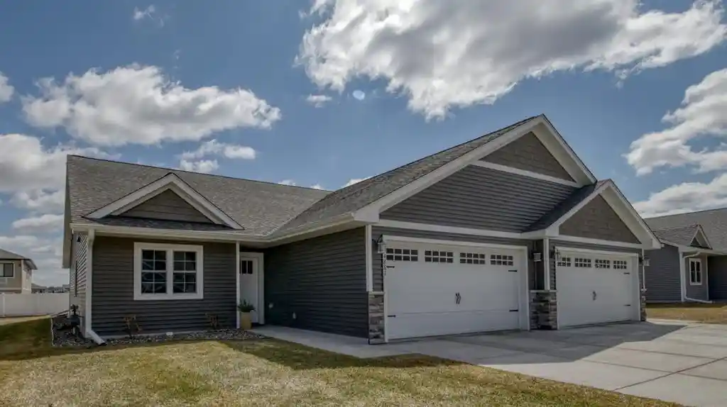 1st image of 4881 Field Crest Lane Lane, Eau Claire, WI 54701 | MLS# 1599962