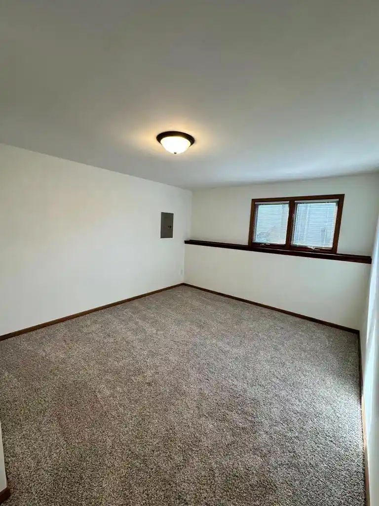 Homes for sale in Slinger, WI | 622 Lous Way Way, Slinger, WI 53086 | MLS# 1957478
