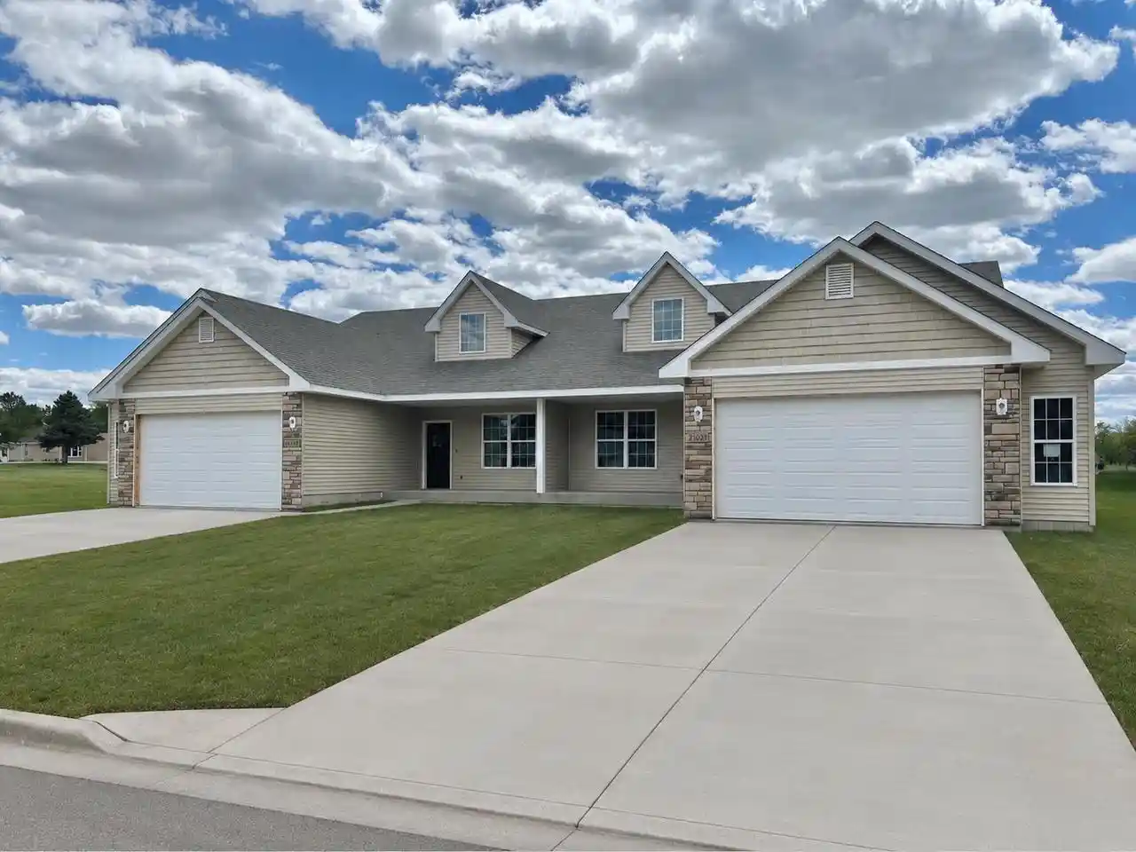 Homes for sale in Janesville, WI | 2101 W Conde Street Street, Janesville, WI 53546 | MLS# 2020547