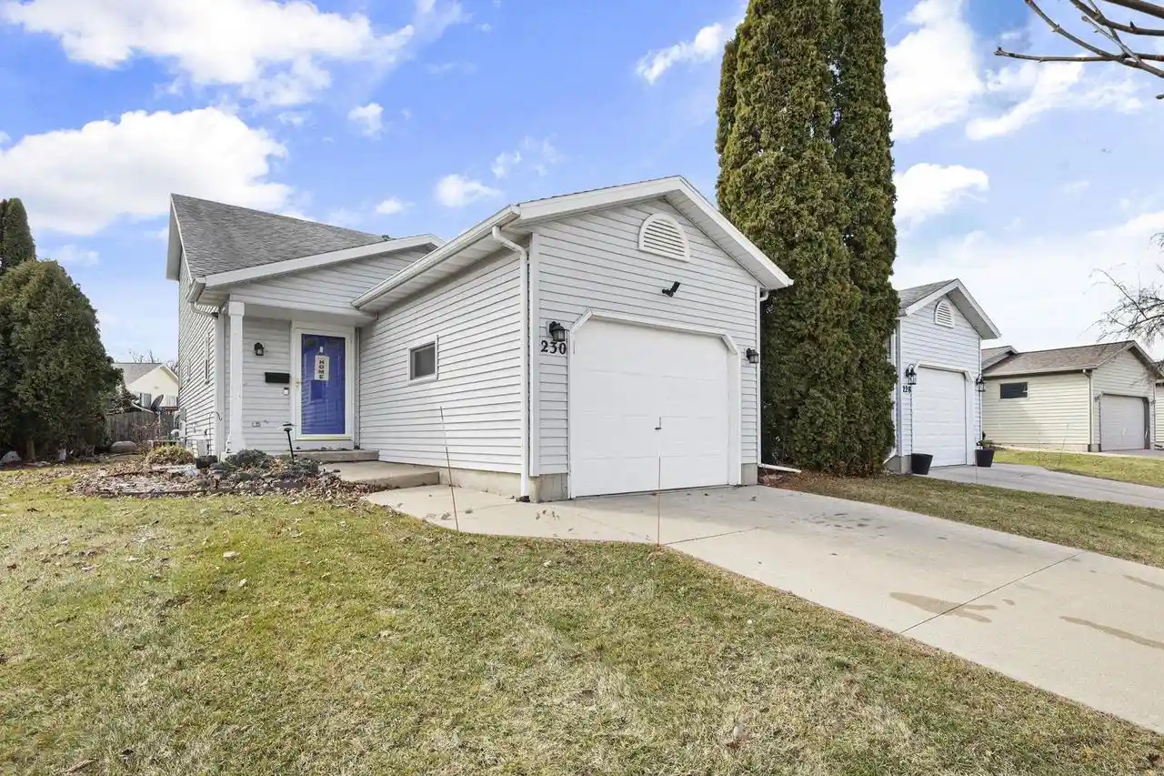 1st image of 230 White Tail Dr Dr, Sun Prairie, WI 53590 | MLS# 2020560
