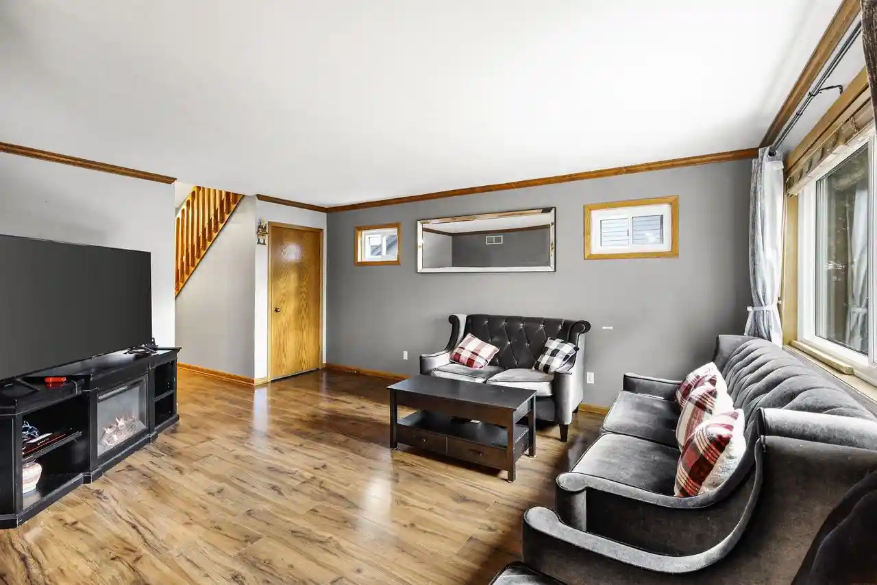 3rd image of 230 White Tail Dr Dr, Sun Prairie, WI 53590 | MLS# 2020560