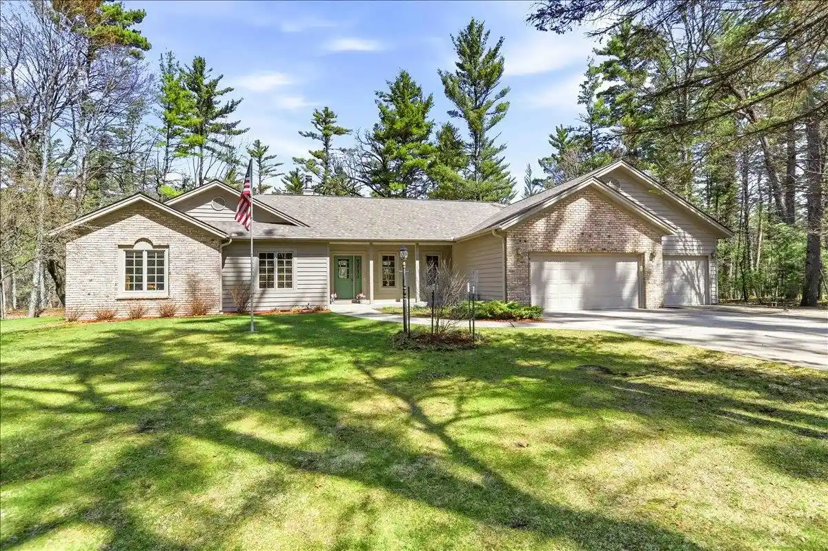Homes for sale in Wisconsin Rapids, WI | 3511 Big Timber Dr Dr, Wisconsin Rapids, WI 54494 | MLS# 22601425