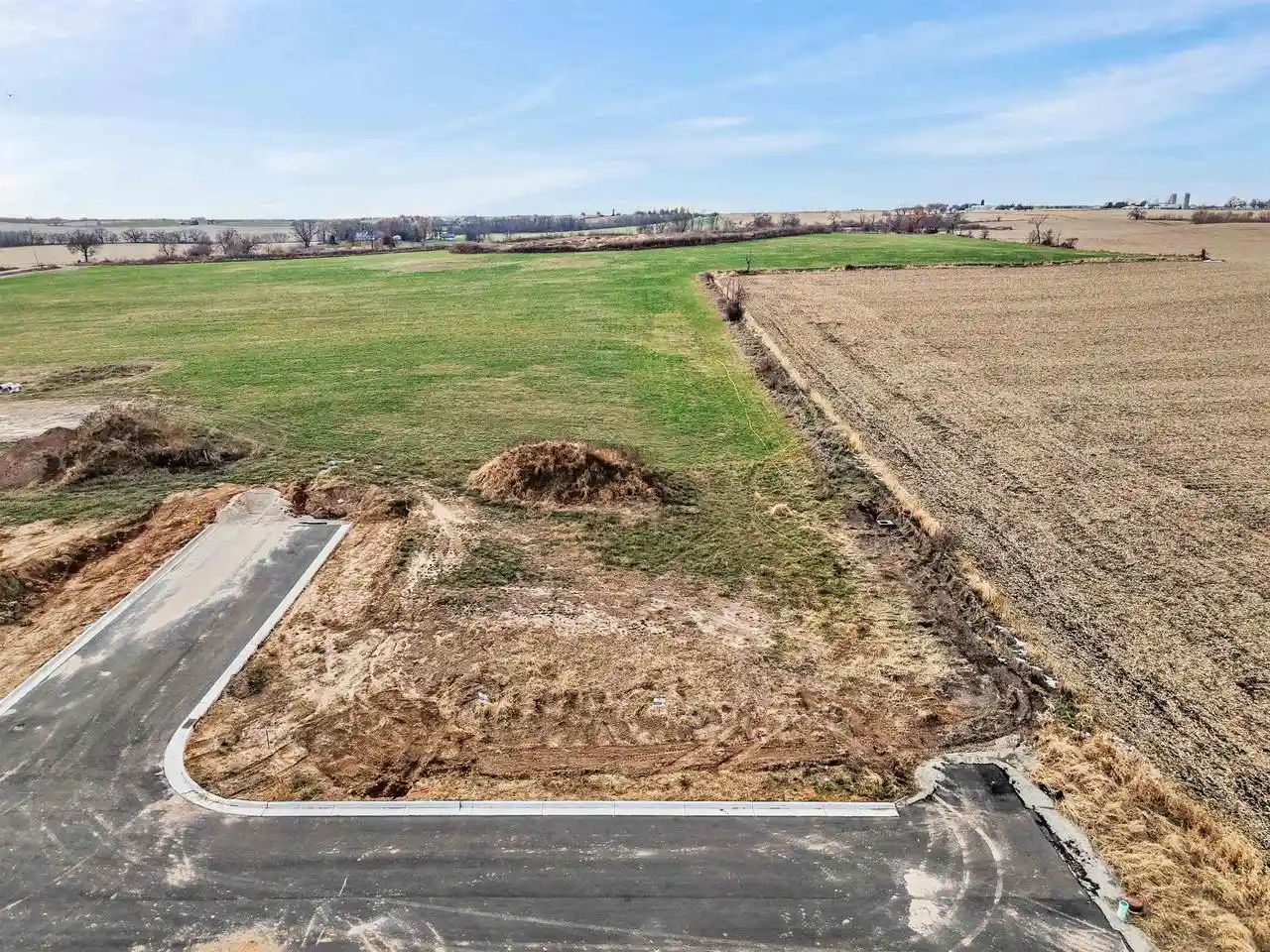 Homes for sale in Evansville, WI | 812 Winston Way Way, Evansville, WI 53536 | MLS# 2020594