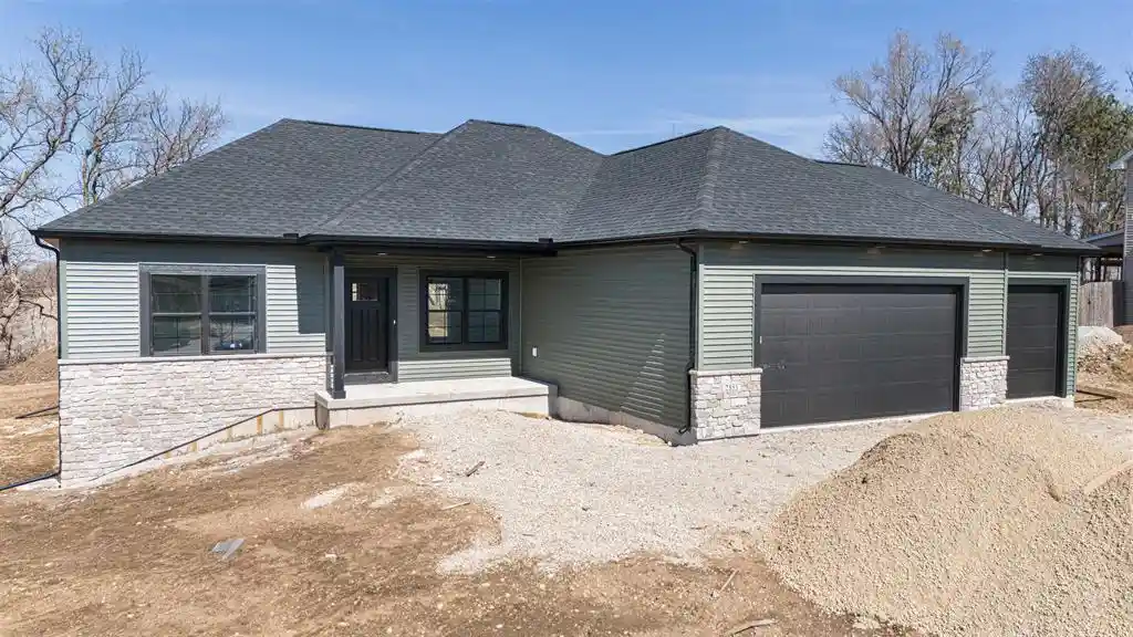 Homes for sale in Ripon, WI | 333 Drumlin Loop Loop, Ripon, WI 54971 | MLS# 2020620