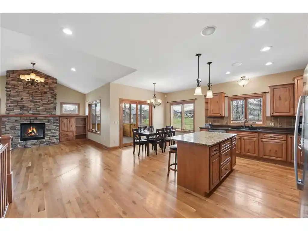 5th image of 2288 Greenwood Valley Dr Dr, River Falls, WI 54022 | MLS# 7054623