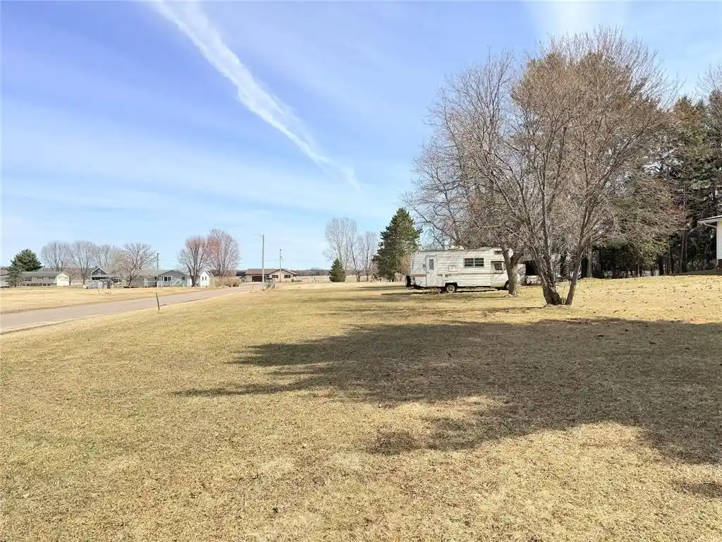 3rd image of Lot 17 Rolling Hills Dr Dr, Augusta, WI 54722 | MLS# 1600013