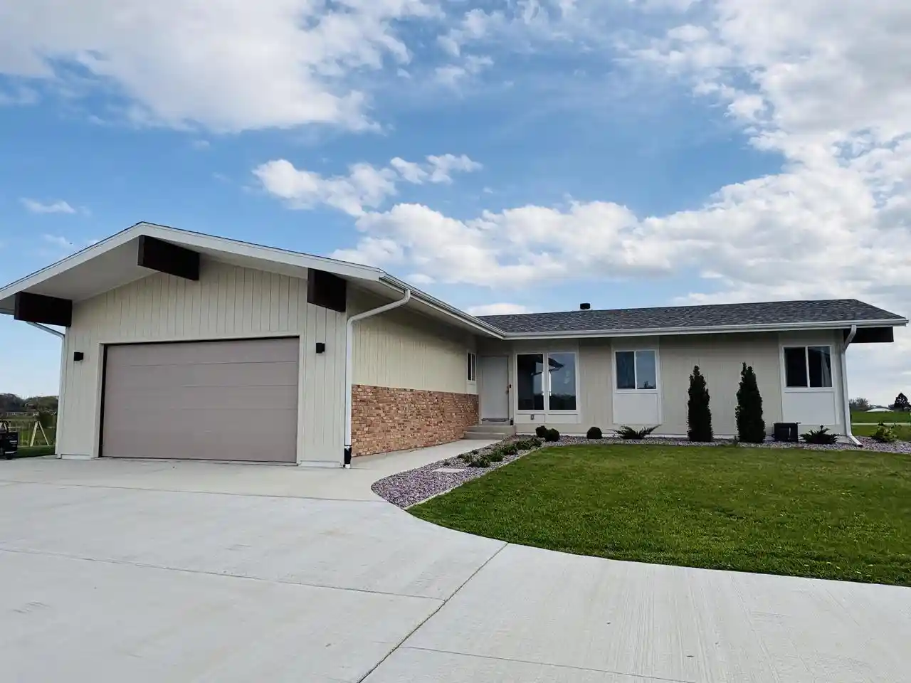 Homes for sale in Albany, WI | N6320 Psalms Way Way, Albany, WI 53502 | MLS# 2020661