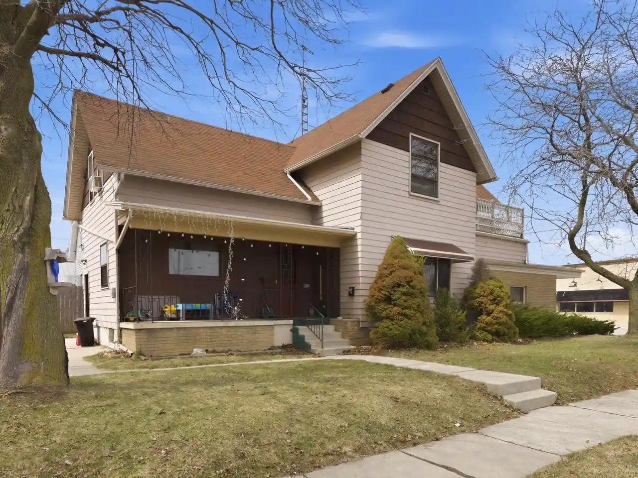 Homes for sale in Manitowoc, WI | 2201 Washington Street Street, Manitowoc, WI 54220 | MLS# 1957868