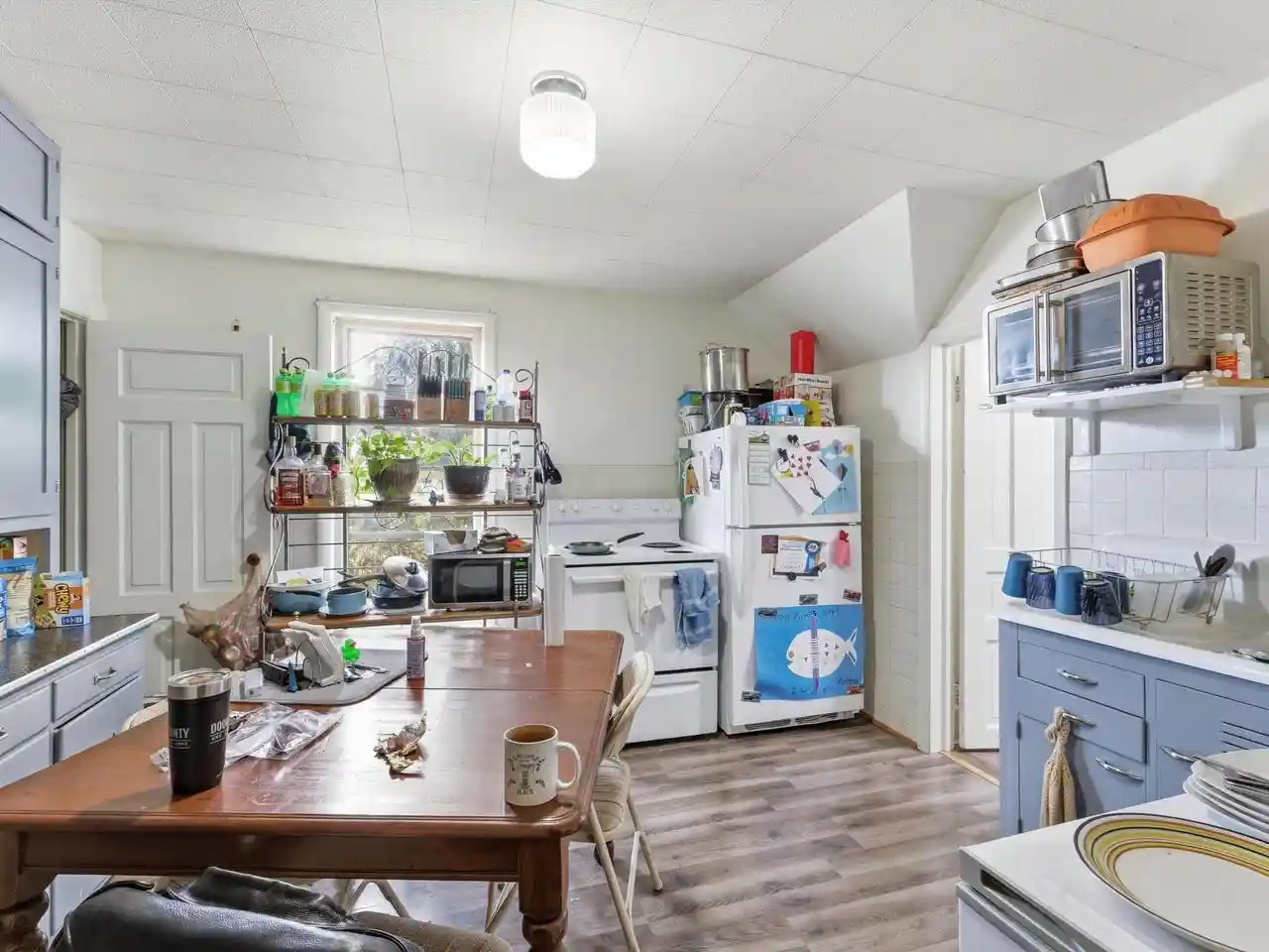 Homes for sale in Manitowoc, WI | 2201 Washington Street Street, Manitowoc, WI 54220 | MLS# 1957868