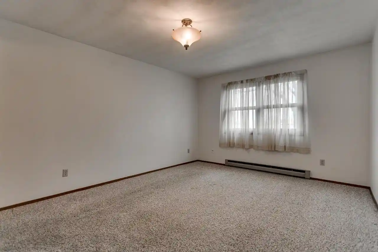Homes for sale in Neenah, WI | 930 Manor Dr Dr #60, Neenah, WI 54956 | MLS# 50323678