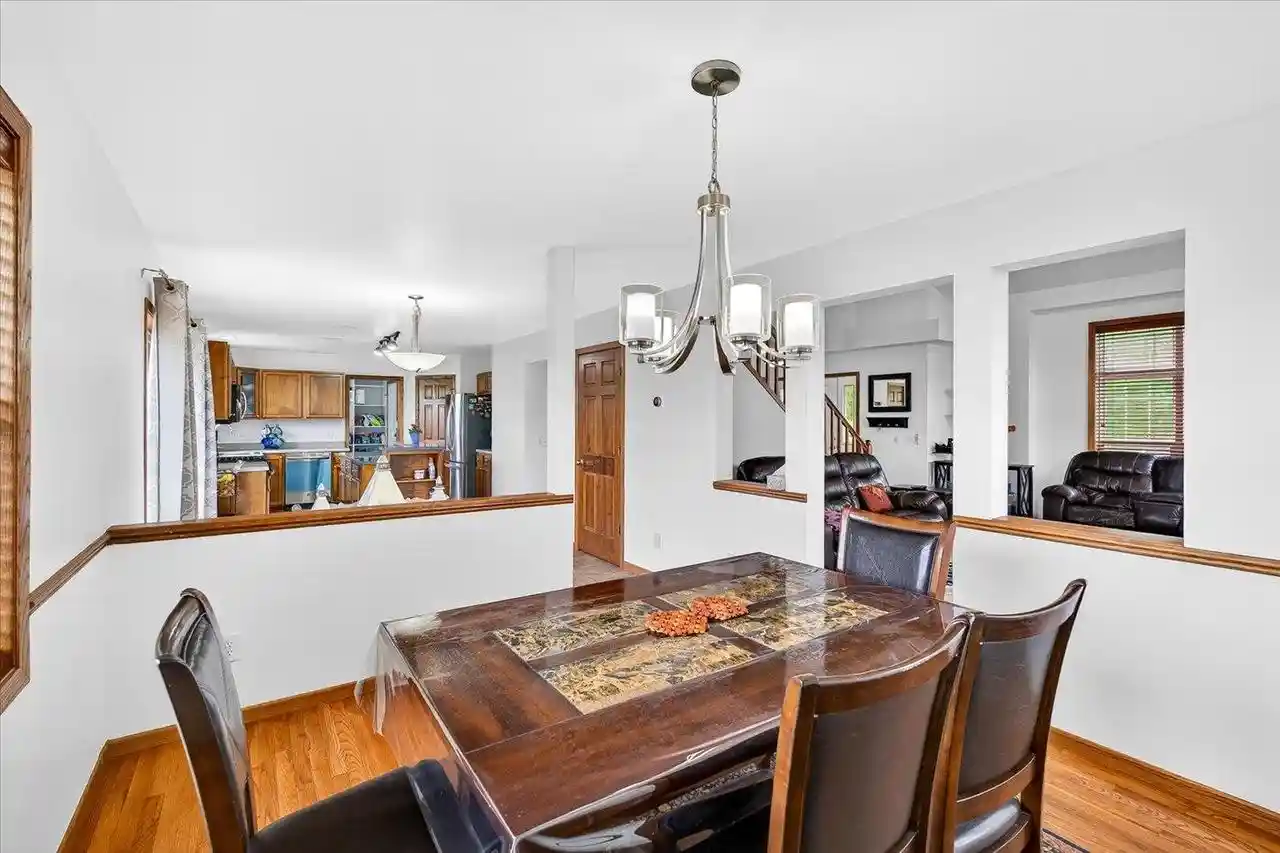 2nd image of 26 Yarrow Circle Circle, Madison, WI 53719 | MLS# 2020741