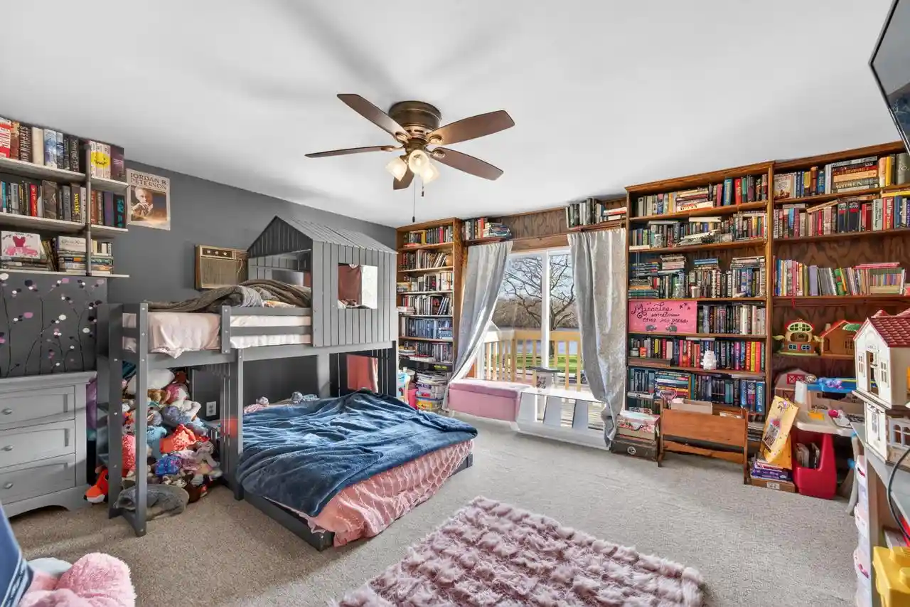 Homes for sale in Burlington, WI | 445 W Chestnut St St, Burlington, WI 53105