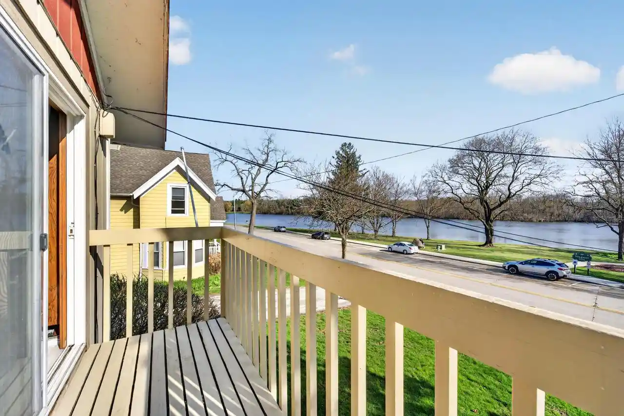 Homes for sale in Burlington, WI | 445 W Chestnut St St, Burlington, WI 53105