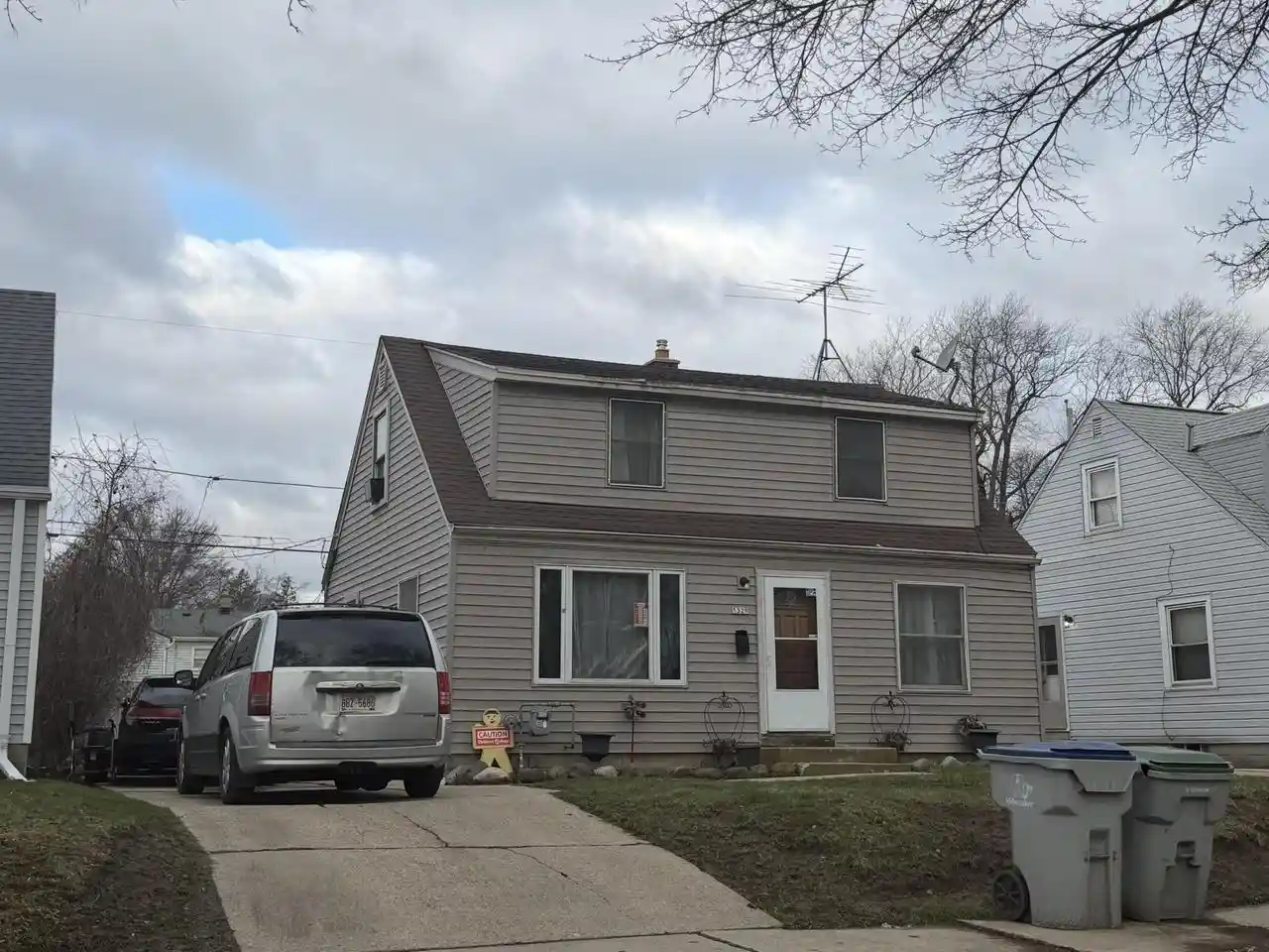 2nd image of 5329 N 51st Boulevard Boulevard, Milwaukee, WI 53218 | MLS# 1957973