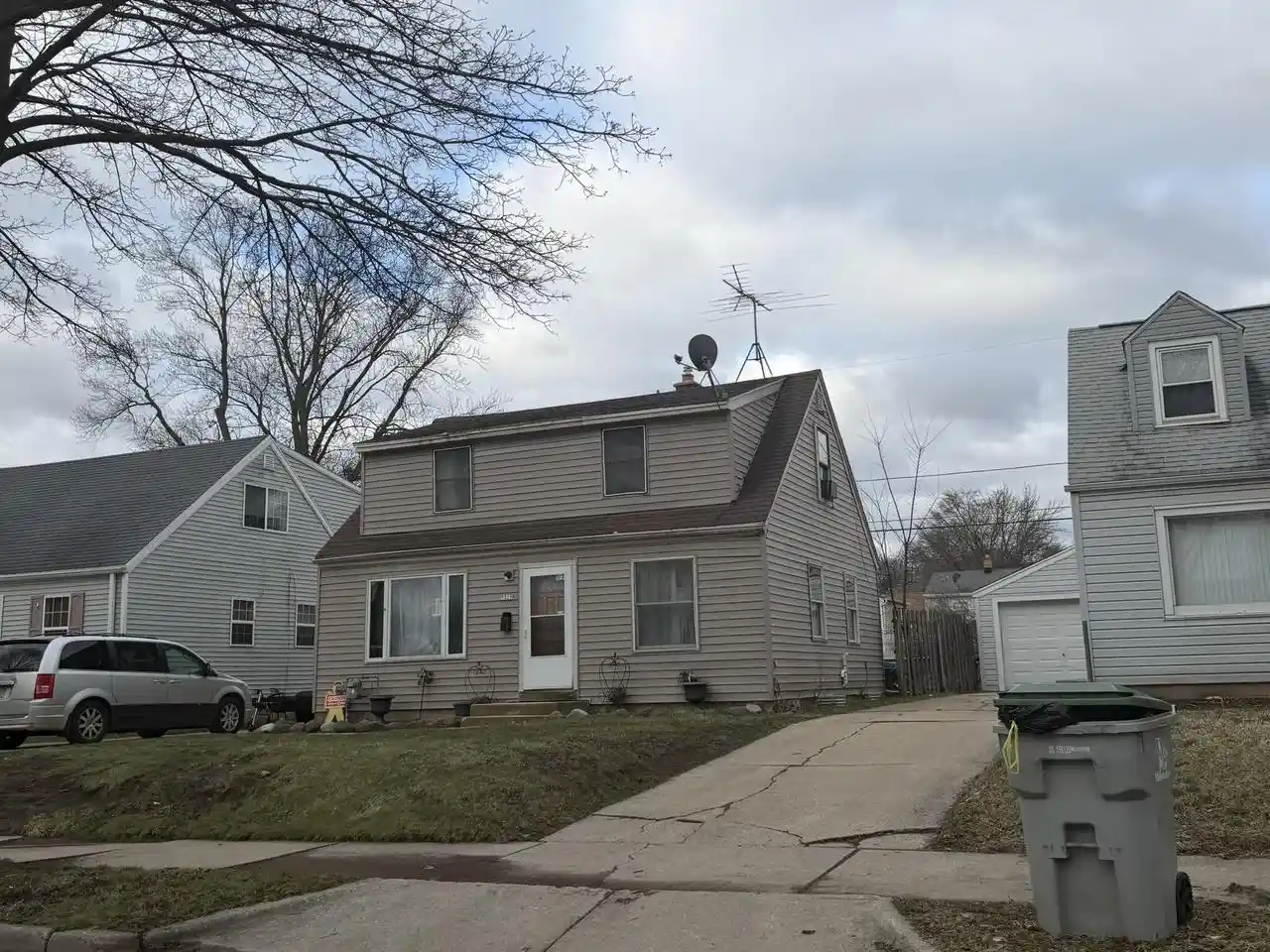3rd image of 5329 N 51st Boulevard Boulevard, Milwaukee, WI 53218 | MLS# 1957973