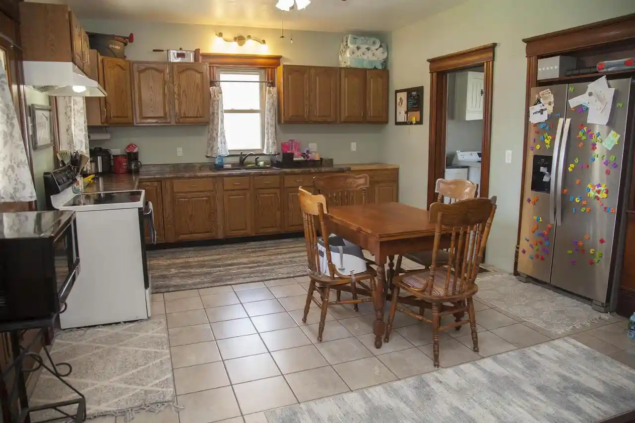 4th image of 886 N Central Ave Ave, Florence, WI 53581