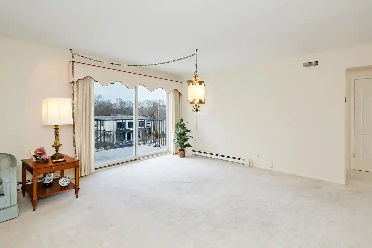 4th image of 13335 Watertown Plank Road Road #303, Elm Grove, WI 53122 | MLS# 1958047