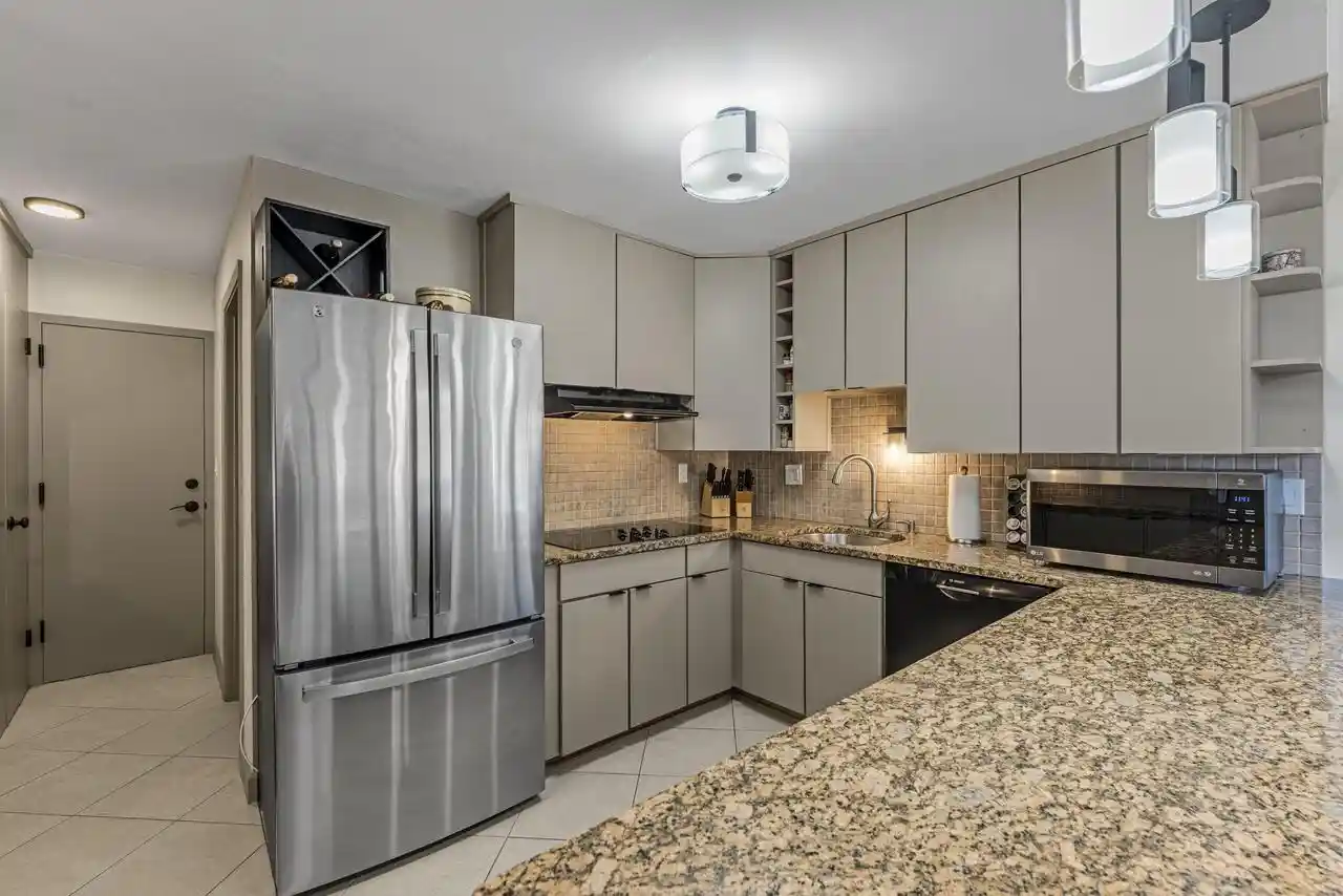 Homes for sale in Milwaukee, WI | 1610 N Prospect Avenue Avenue #202, Milwaukee, WI 53202 | MLS# 1958073