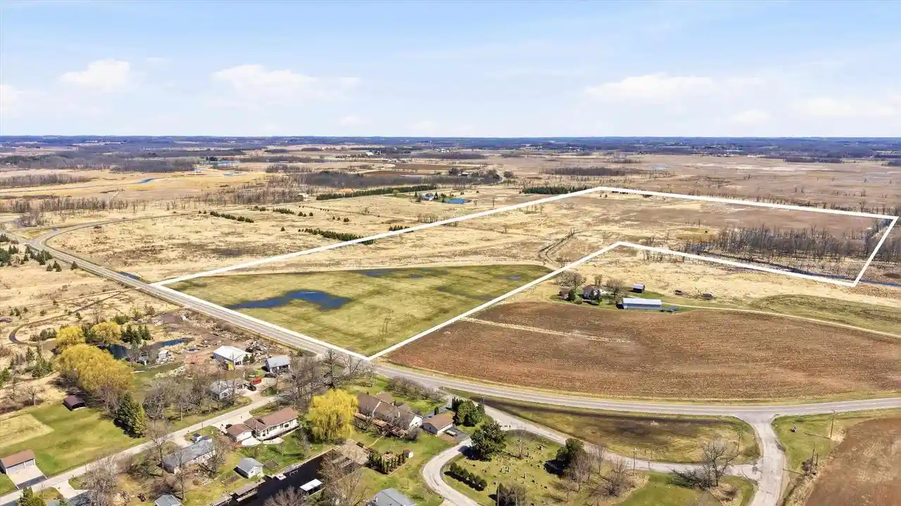 Homes for sale in Larsen, WI | County Road Mm, Larsen, WI 54947 | MLS# 50323742