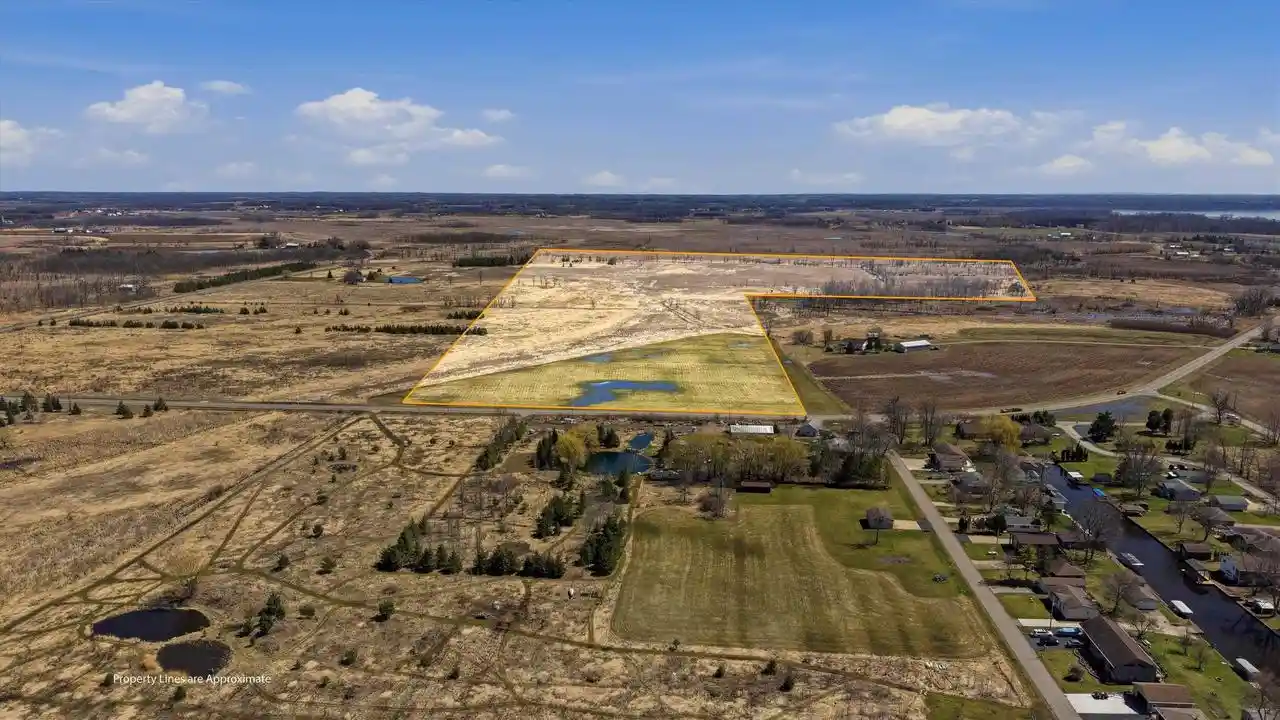 Homes for sale in Larsen, WI | County Road Mm, Larsen, WI 54947 | MLS# 50323742