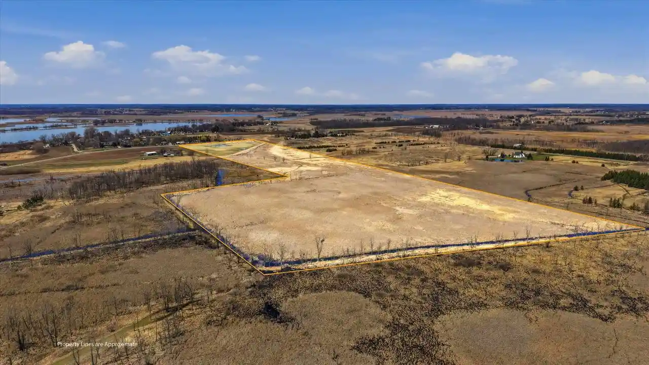 Homes for sale in Larsen, WI | County Road Mm, Larsen, WI 54947 | MLS# 50323742