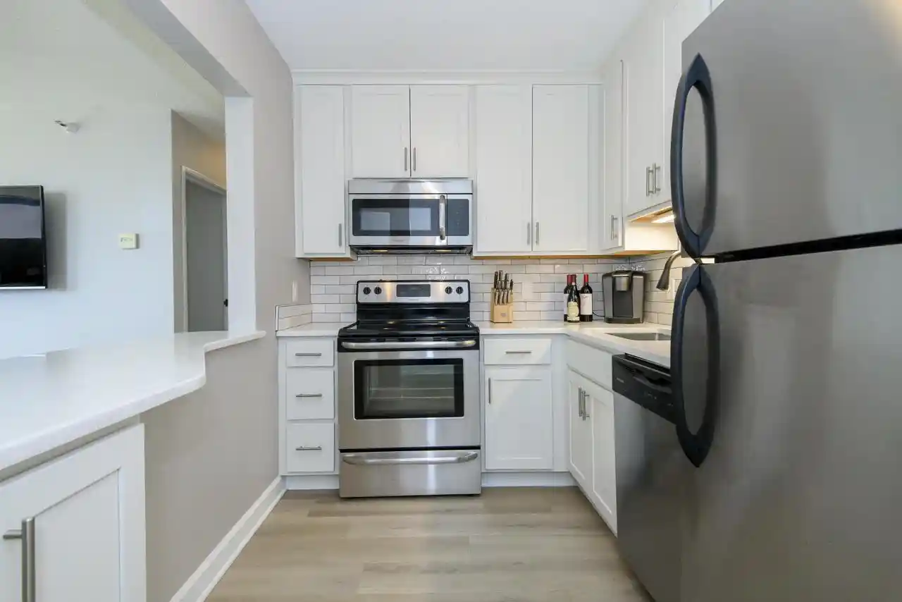 2nd image of 1660 N Prospect Ave Ave, Milwaukee, WI 53202