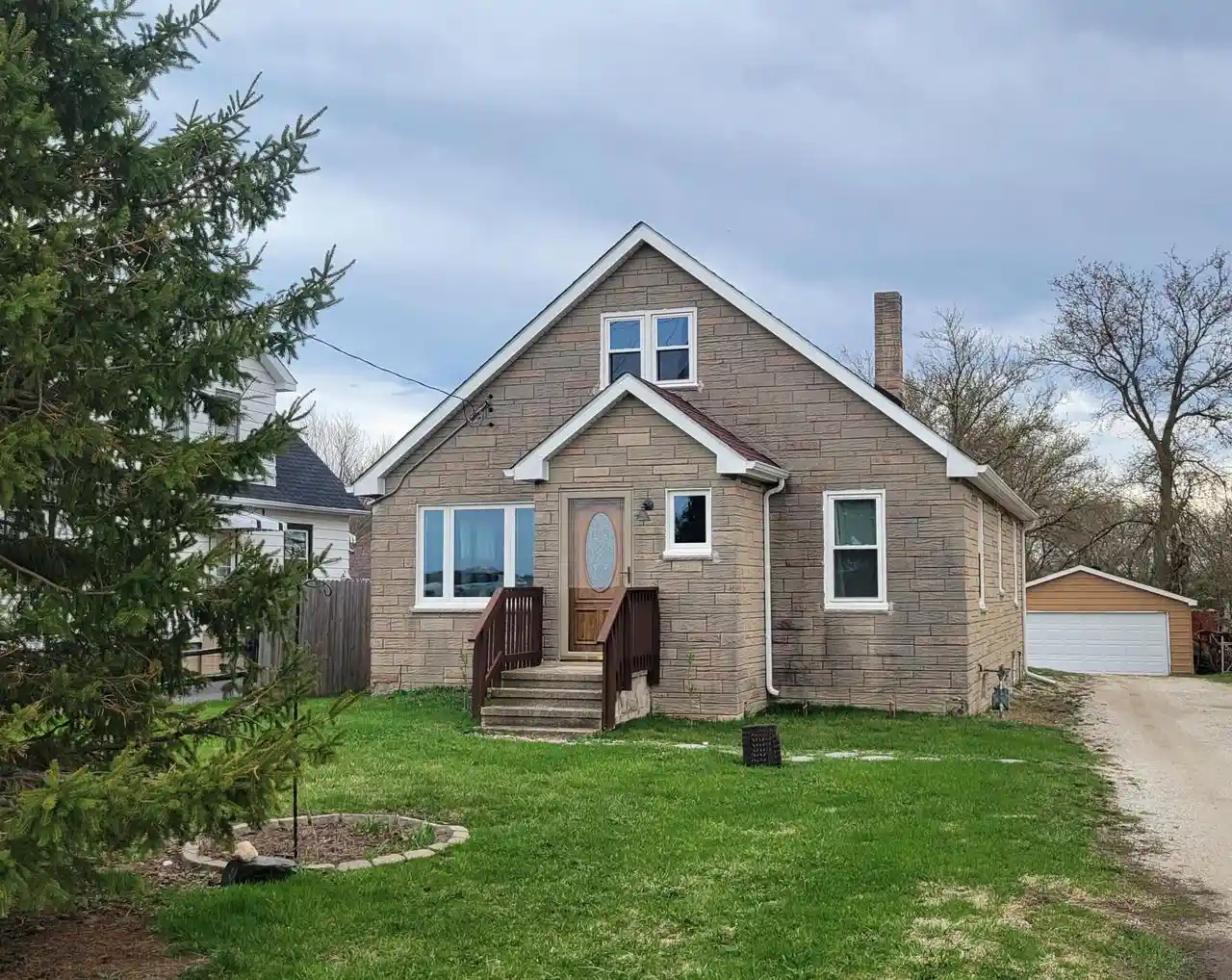 Homes for sale in Kenosha, WI | 7107 38th Street Street, Kenosha, WI 53144 | MLS# 1958337