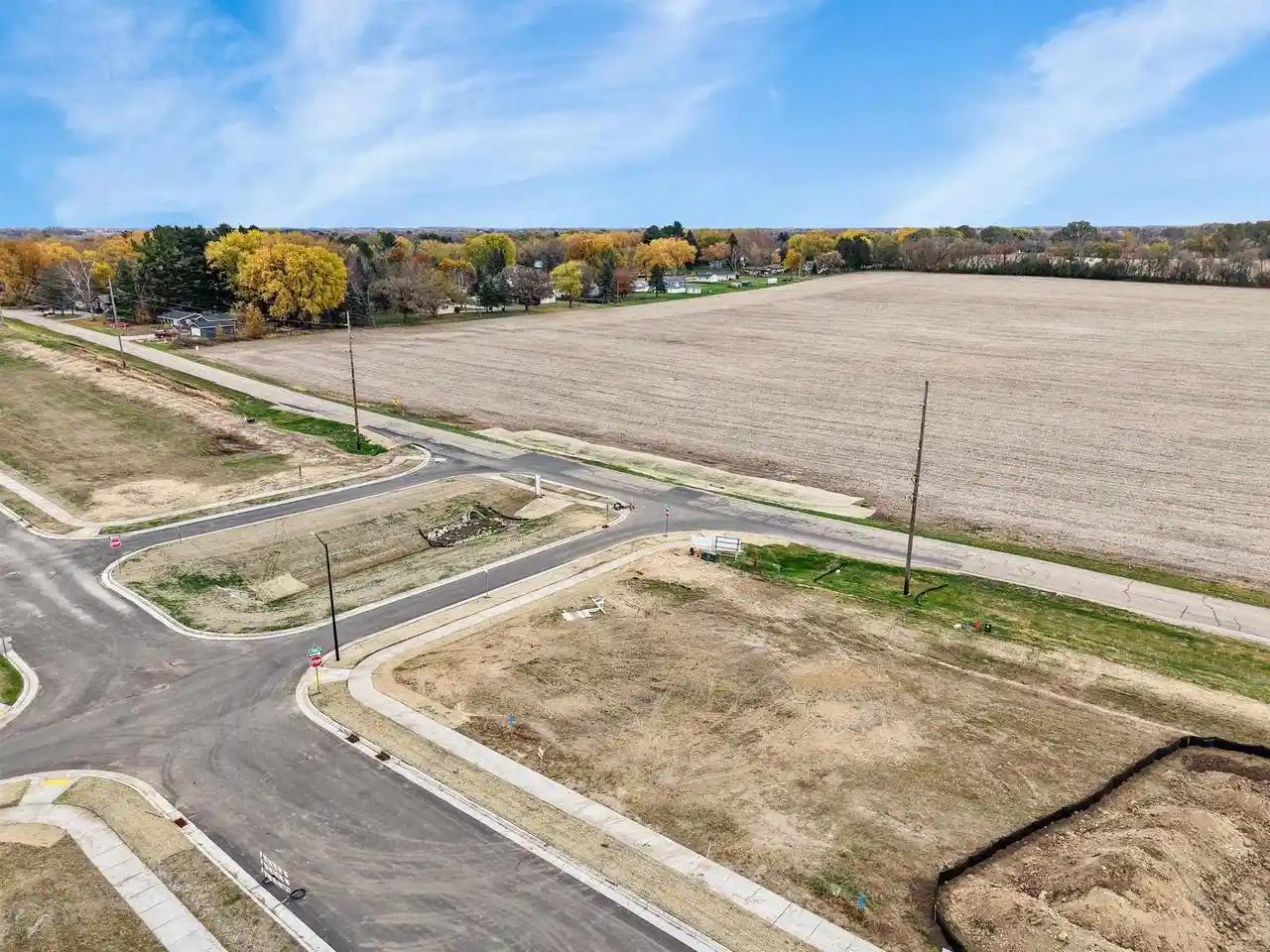 4th image of 317 Dahlia Dr Dr, Stoughton, WI 53589 | MLS# 2020961