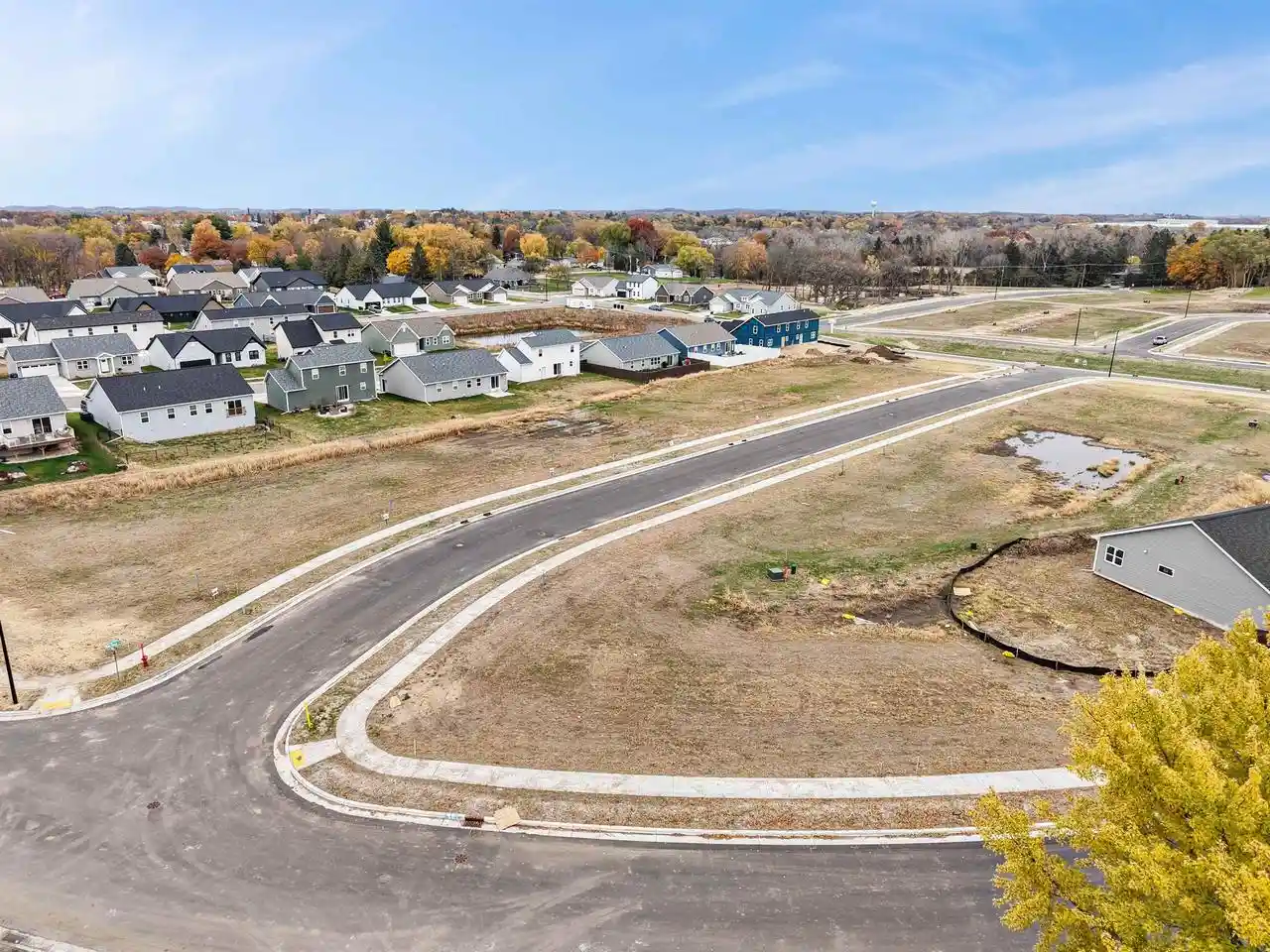 5th image of 376 Dahlia Dr Dr, Stoughton, WI 53589 | MLS# 2020976