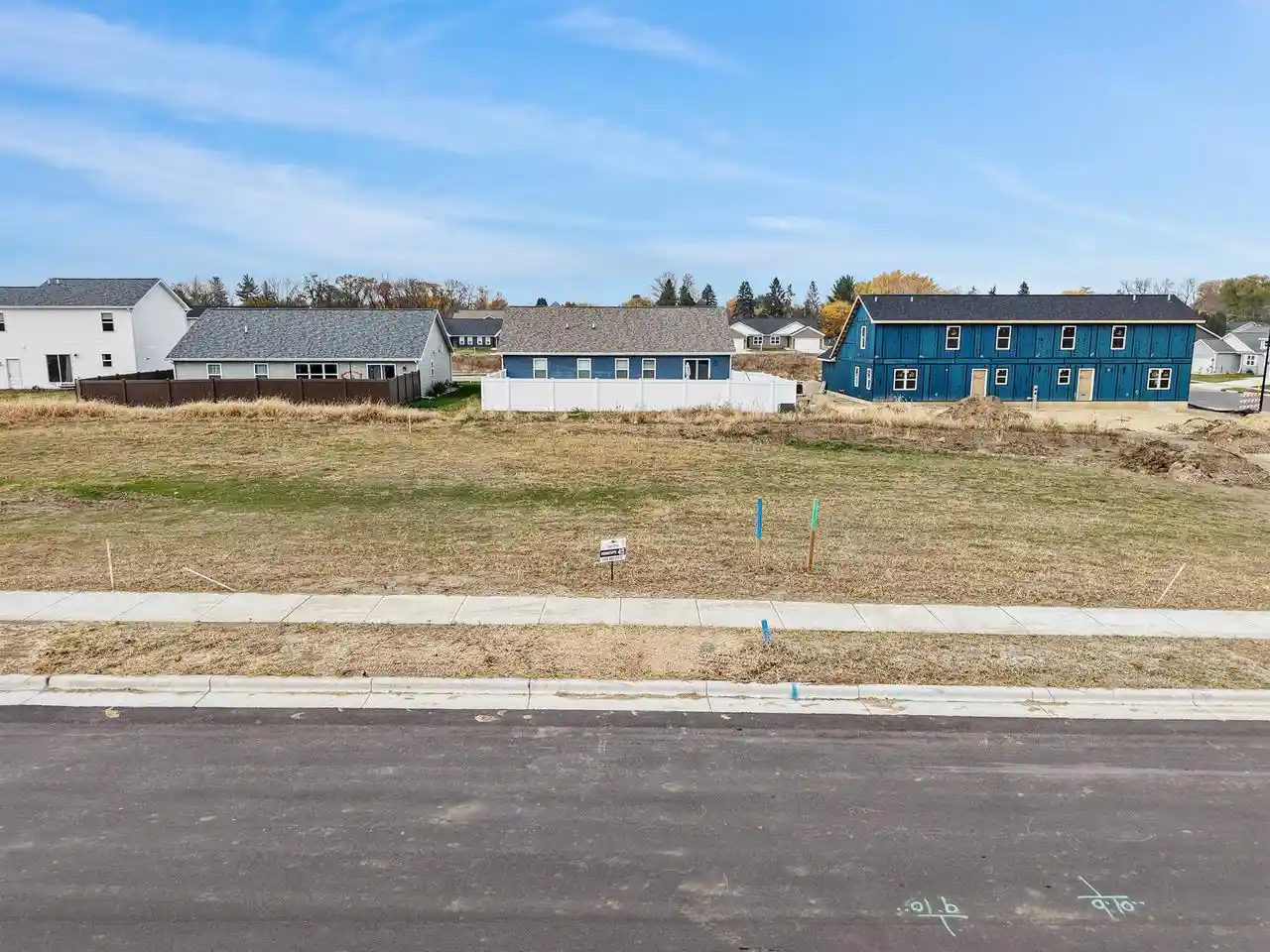 2nd image of 326 Wild Rose Way Way, Stoughton, WI 53589 | MLS# 2020984
