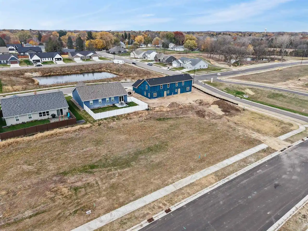 8th image of 326 Wild Rose Way Way, Stoughton, WI 53589 | MLS# 2020984