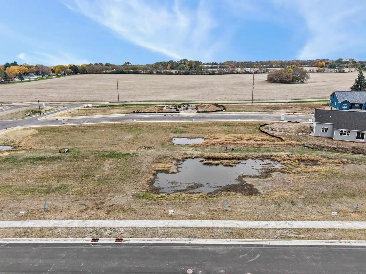 3rd image of 335 Wild Rose Way Way, Stoughton, WI 53589 | MLS# 2020982