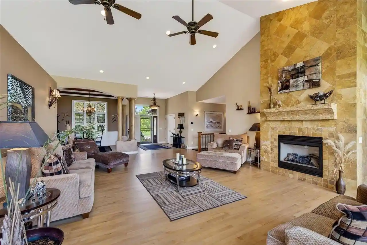 3rd image of 1053 Winged Foot Dr Dr, Oregon, WI 53575 | MLS# 2021000