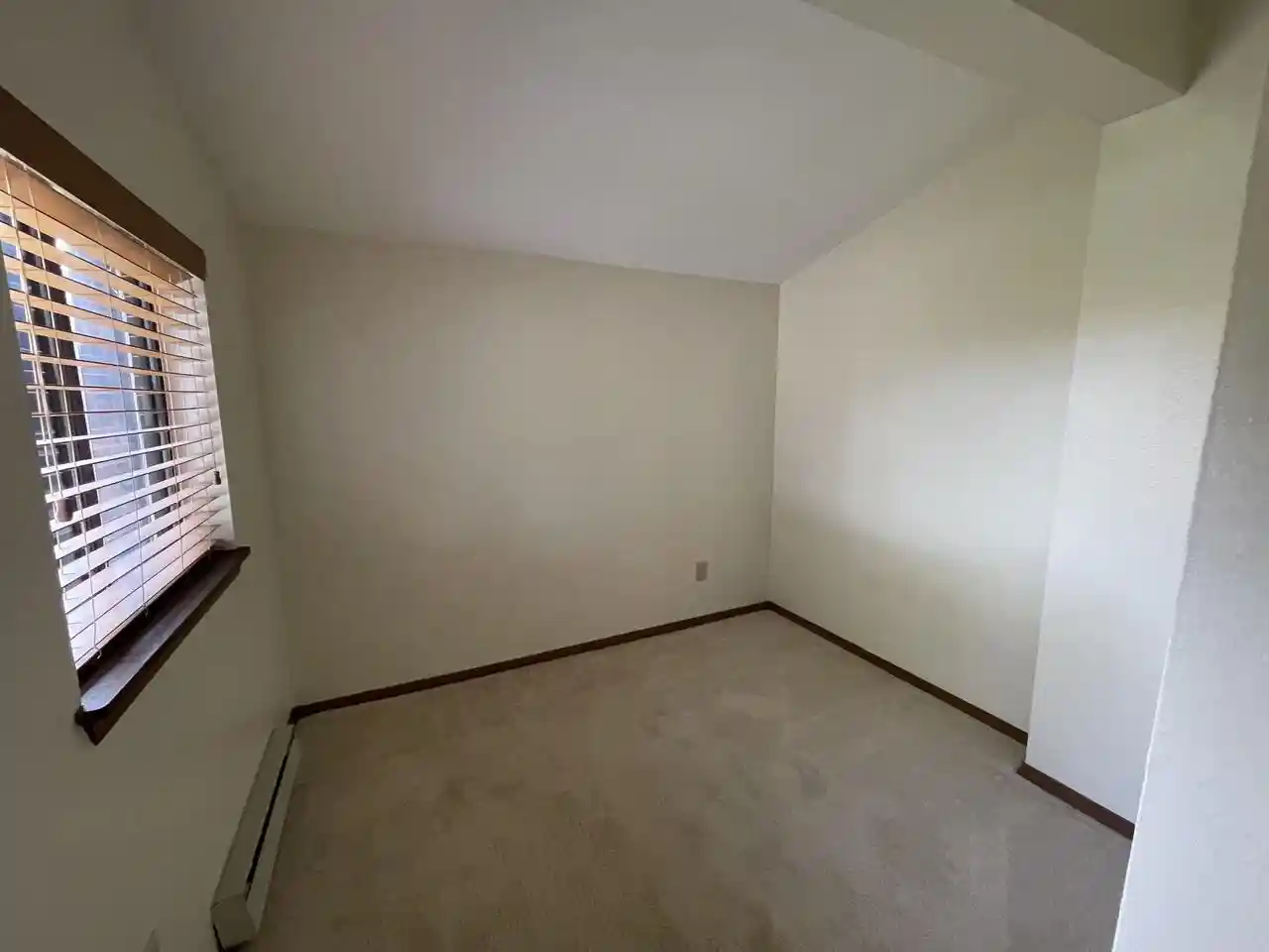 3rd image of 825 N Gammon Rd Rd, Madison, WI 53717