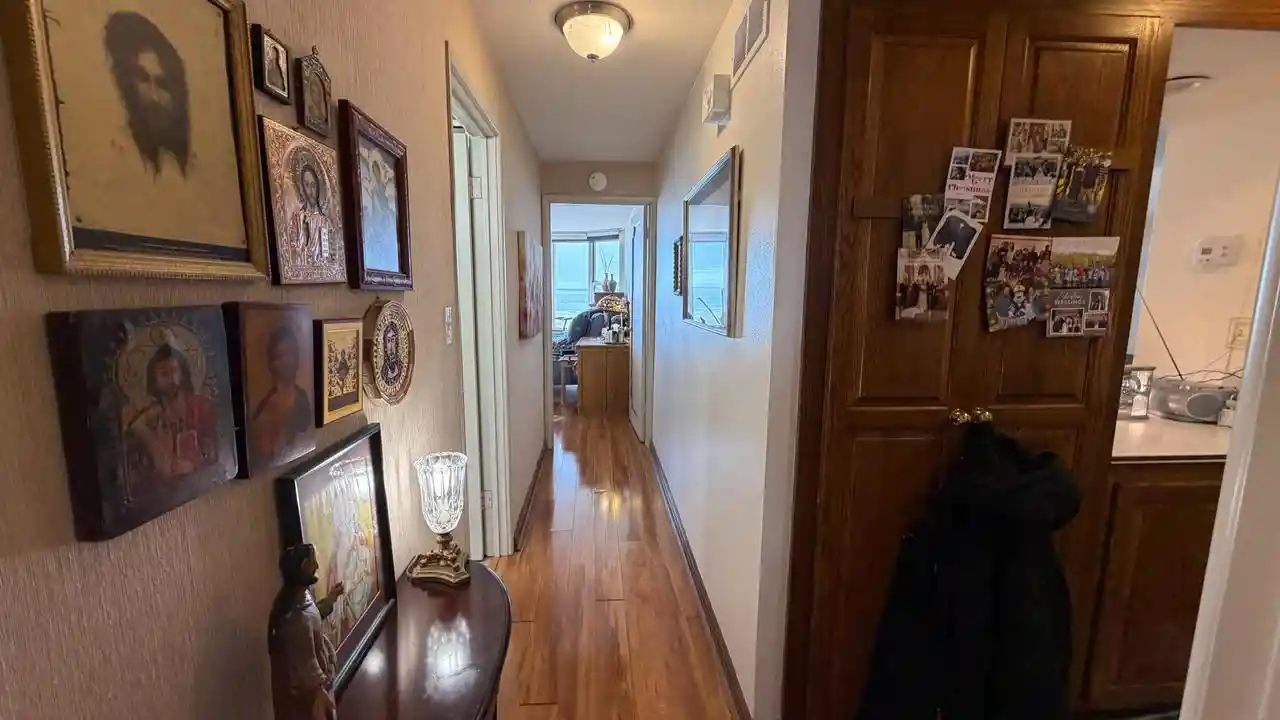 Homes for sale in Milwaukee, WI | 2525 S Shore Dr Dr #22F, Milwaukee, WI 53207 | MLS# 1958418