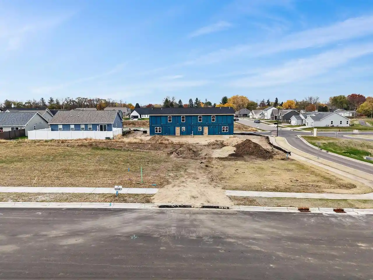 2nd image of 318 Wild Rose Way Way, Stoughton, WI 53589 | MLS# 2021017