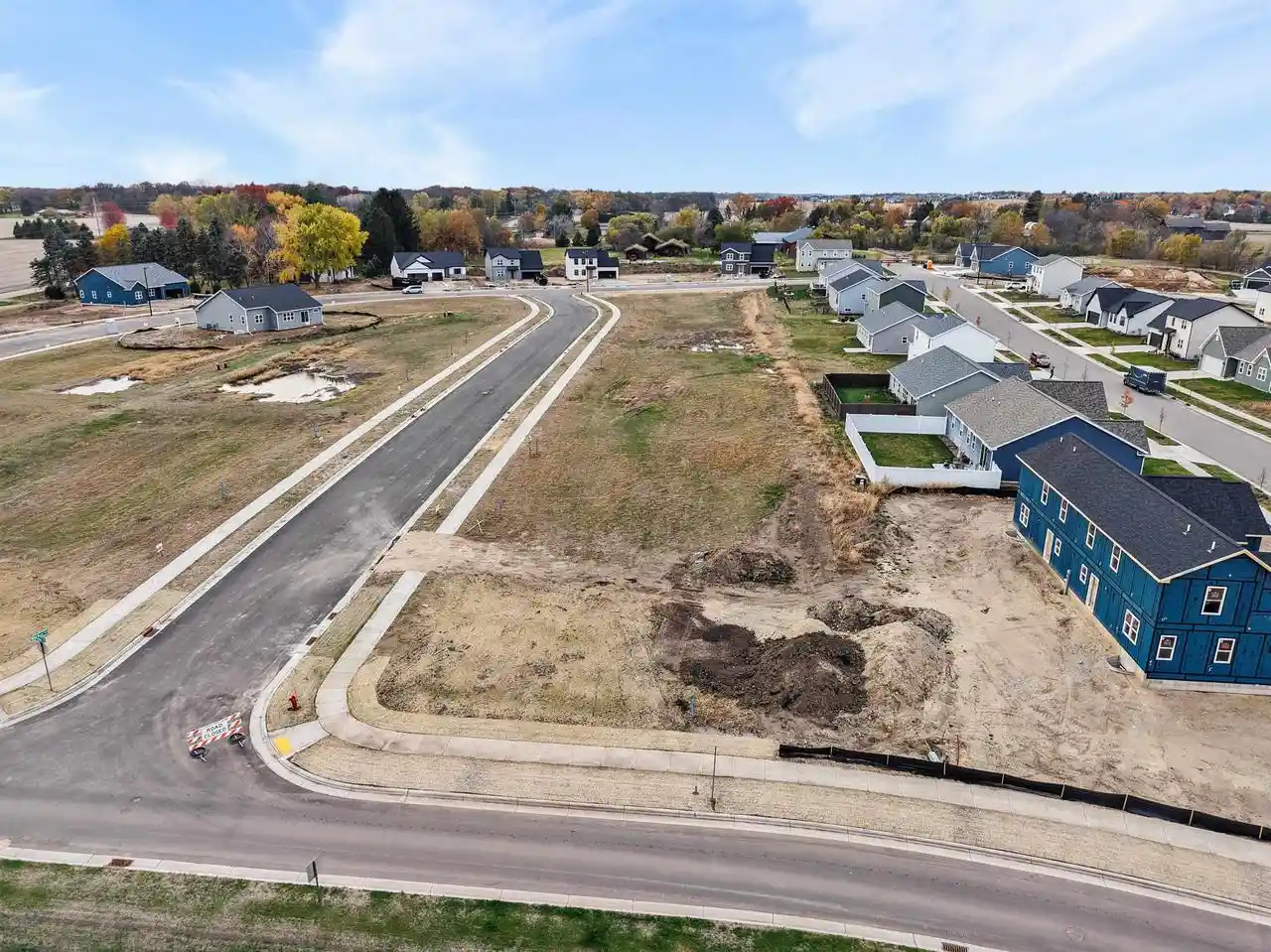 5th image of 318 Wild Rose Way Way, Stoughton, WI 53589 | MLS# 2021017