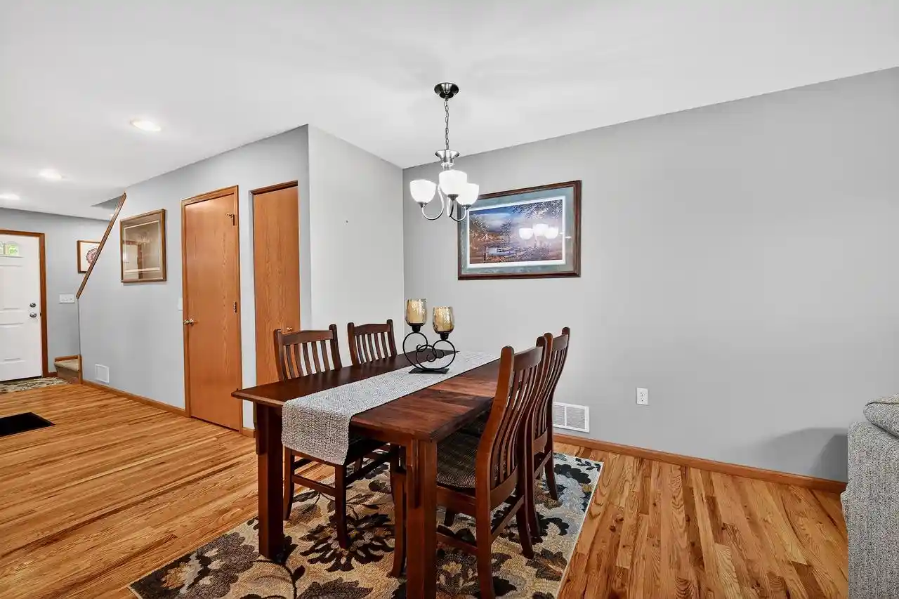 image of 5124 Merwood Ln Ln, Madison, WI 53718