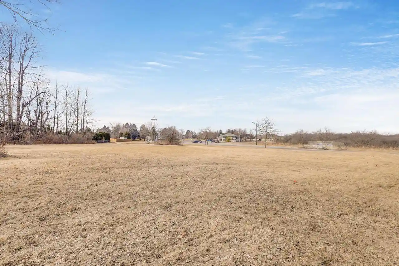 Homes for sale in Manitowoc, WI | 1795 Nagle Avenue Avenue, Manitowoc, WI 54220 | MLS# 1958482