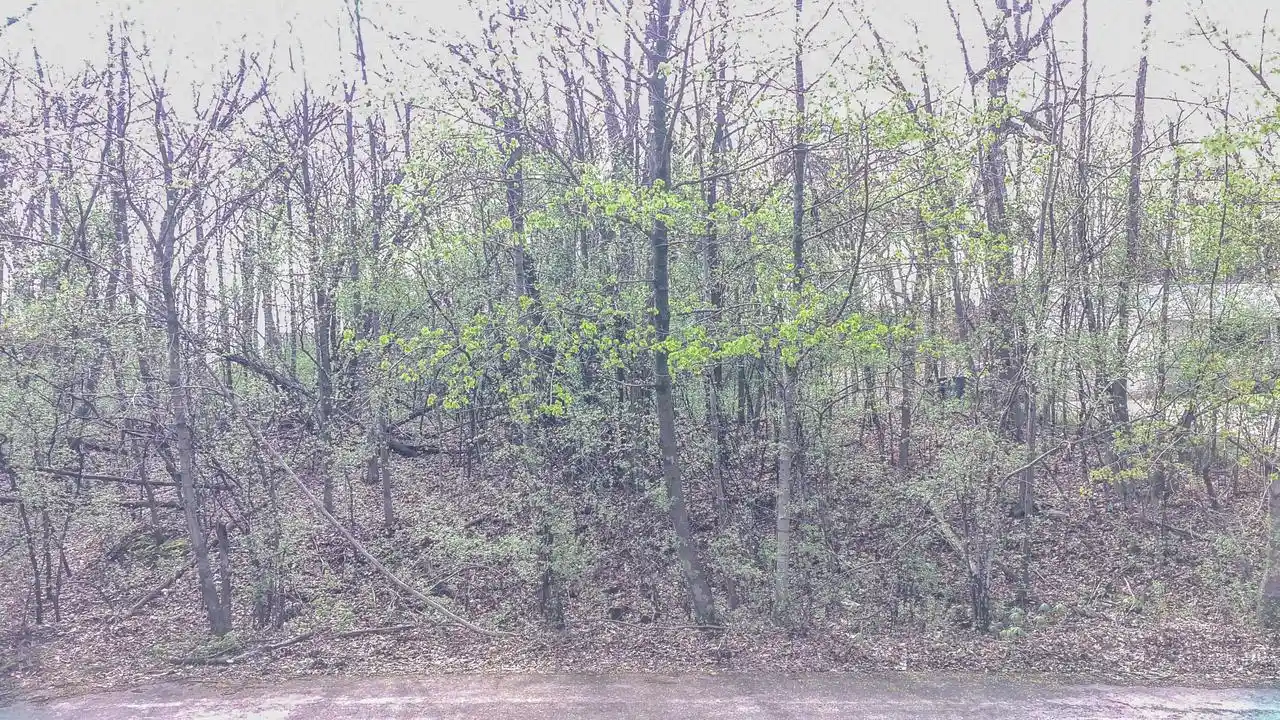 4th image of Lt1 Thoma Park Dr Dr, West Bend, WI 53095 | MLS# 1958623