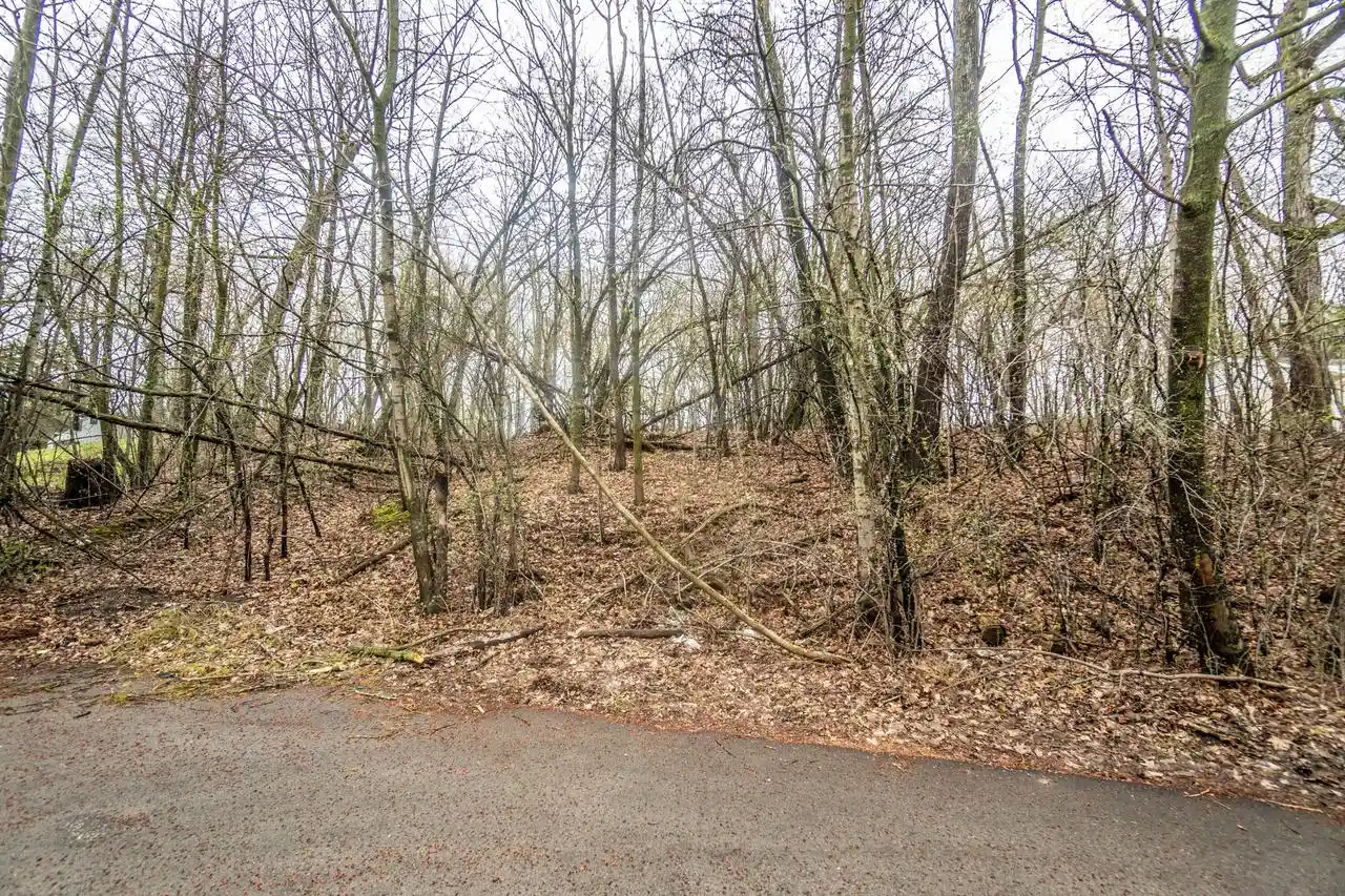 5th image of Lt1 Thoma Park Dr Dr, West Bend, WI 53095 | MLS# 1958623