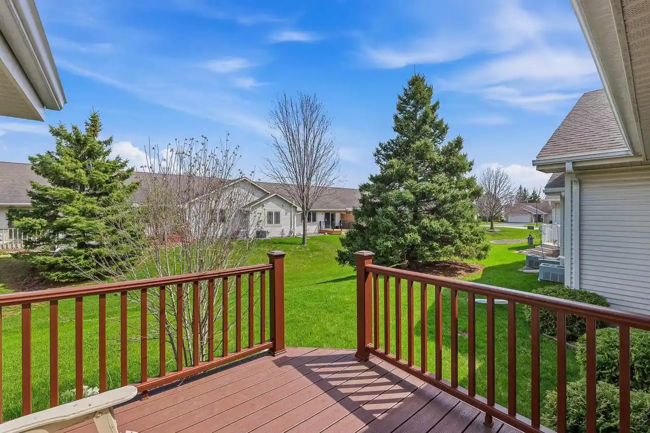 Homes for sale in Oshkosh, WI | 2540 Havenwood Drive Drive, Oshkosh, WI 54904 | Houzeo