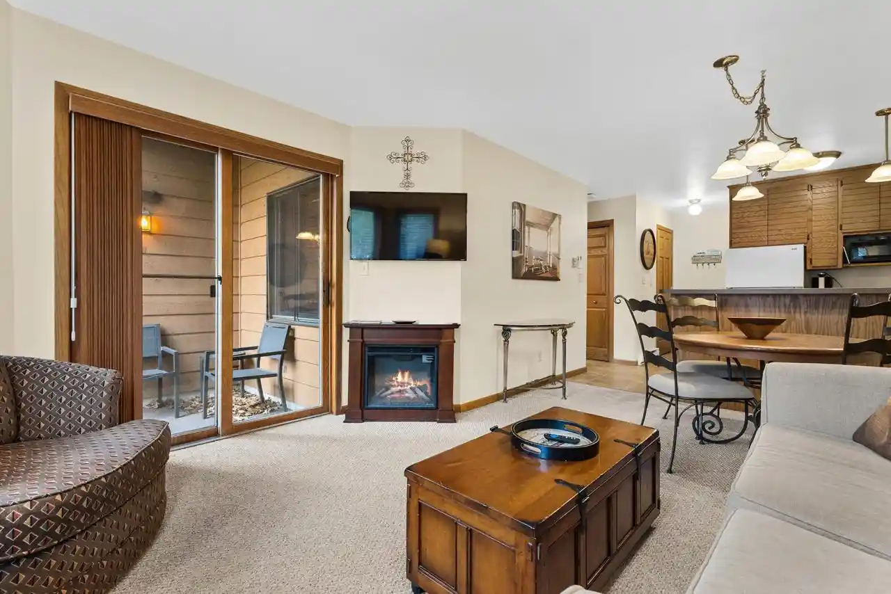 2nd image of 4908 Landmark Cir Cir, Egg Harbor, WI 54209